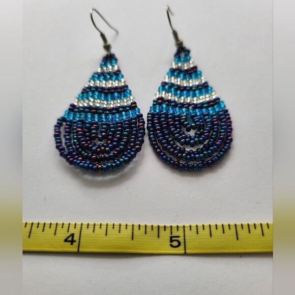Beaded Earrings 🩷 Stunning Style and Color! New Never Worn. - Picture 5 of 7